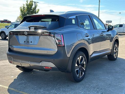 New 2025 Nissan Kicks SV w/ SV Premium Package image 8