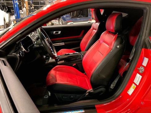 Used 2022 Ford Mustang GT Premium w/ GT Performance Package image 7