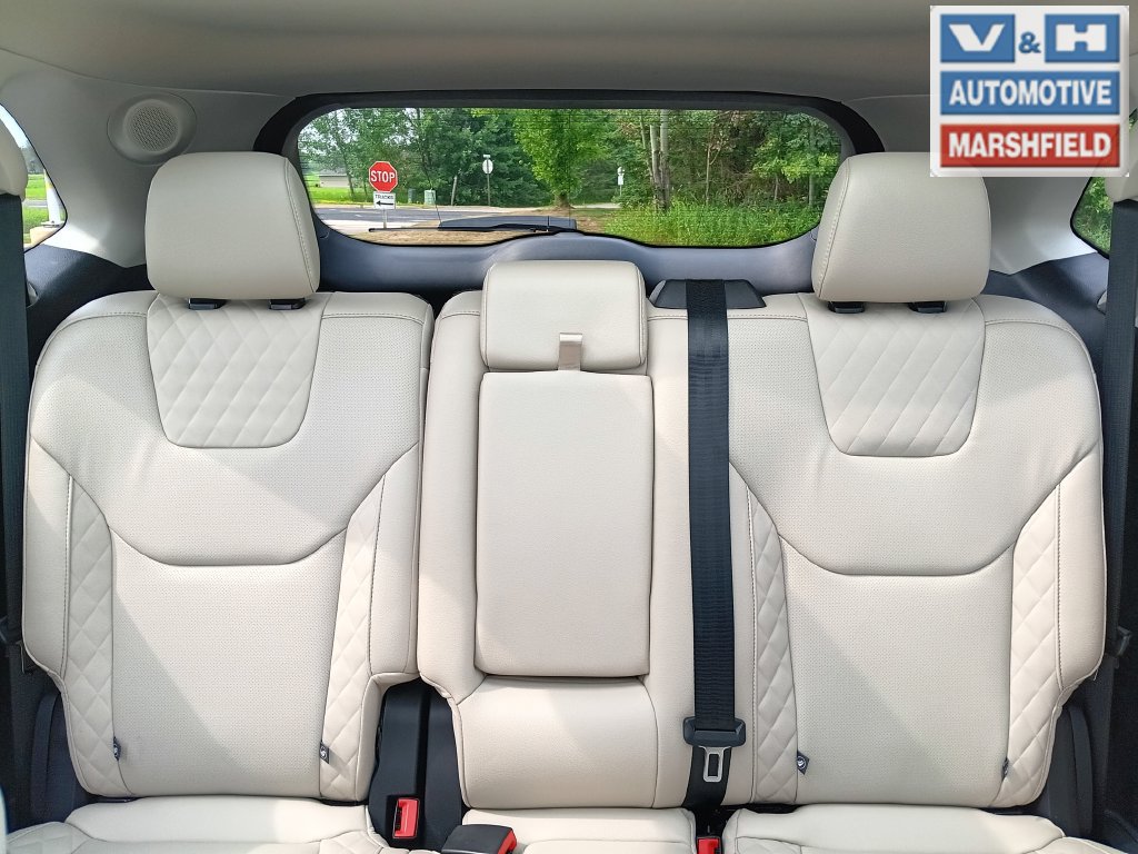 Used 2023 Ford Edge Titanium w/ Equipment Group 301A AWD/4WD image 29