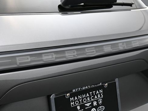 Certified 2021 Porsche Cayenne Turbo image 14