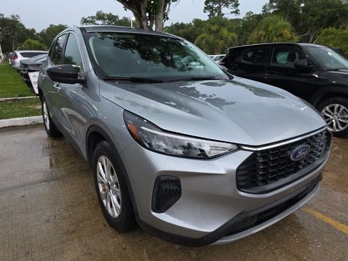 Used 2023 Ford Escape Active FWD image 7