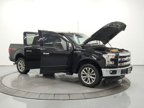 Used 2017 Ford F150 Lariat w/ Equipment Group 502A Luxury AWD/4WD image 9