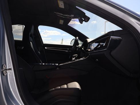 Certified 2022 Porsche Panamera Turbo S AWD/4WD image 32