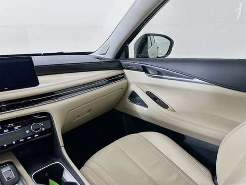 Used 2023 INFINITI QX60 Sensory w/ Cargo Package image 26