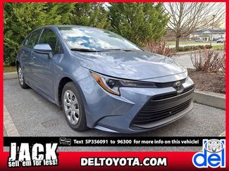 Used 2025 Toyota Corolla LE video 1