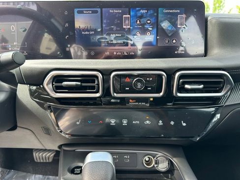New 2026 Nissan Sentra SV w/ SV Convenience Package FWD image 17