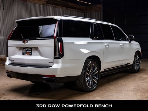 Used 2022 Cadillac Escalade ESV Sport Platinum image 9