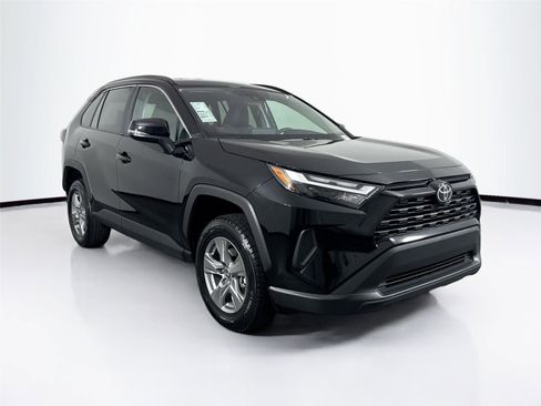 Certified 2025 Toyota RAV4 XLE FWD image 9
