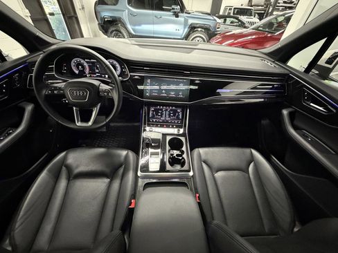 Used 2021 Audi Q7 3.0T Prestige w/ Prestige Package AWD/4WD image 15