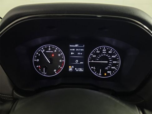 Used 2025 Subaru Outback Premium image 11