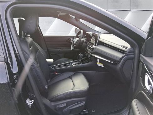 New 2026 Jeep Compass Limited image 32