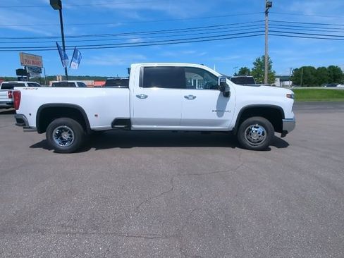 New 2026 Chevrolet Silverado 3500 LTZ w/ LTZ Plus Package AWD/4WD image 33