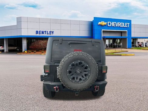 Used 2017 Jeep Wrangler Unlimited Sport image 5