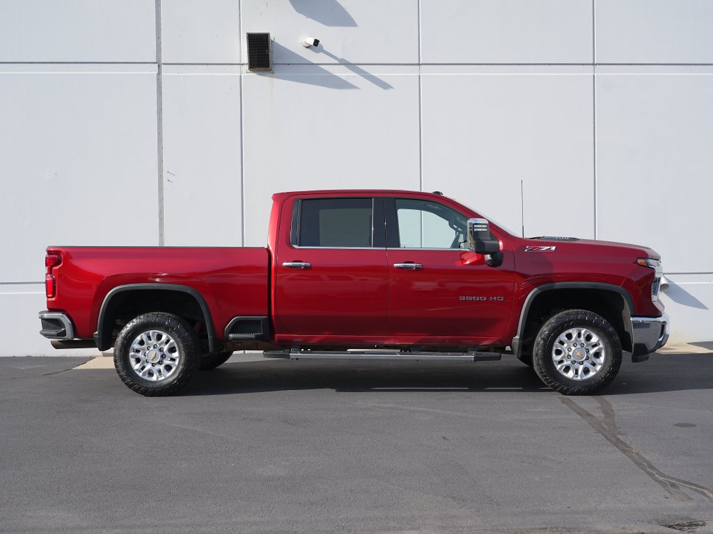 Certified 2024 Chevrolet Silverado 3500 LTZ w/ LTZ Premium Package AWD/4WD image 2