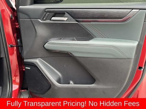 Used 2025 GMC Acadia AT4 AWD/4WD image 24