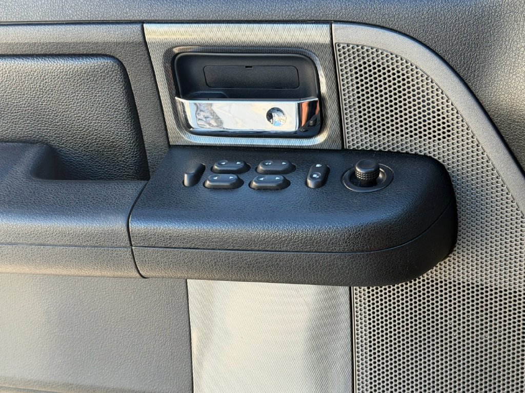 Used 2007 Ford F150 2WD SuperCrew image 11