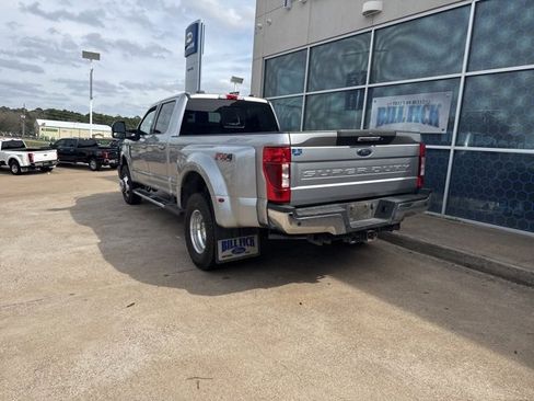Used 2021 Ford F350 Lariat w/ Lariat Value Package image 5