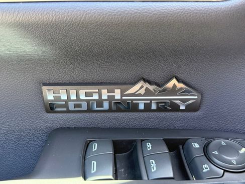 Used 2023 Chevrolet Silverado 1500 High Country w/ High Country Premium Package AWD/4WD image 14