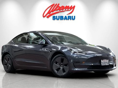 Used 2023 Tesla Model 3 Standard Range RWD image 2