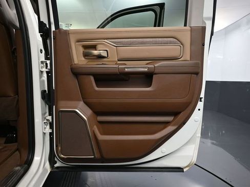 Used 2024 RAM 3500 Limited w/ Towing Technology Group image 48