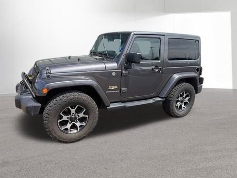Used 2014 Jeep Wrangler Sahara w/ Connectivity Group AWD/4WD image 22