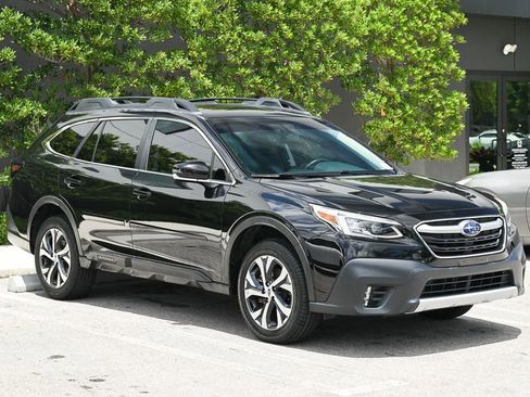 Used 2021 Subaru Outback Limited AWD/4WD image 3