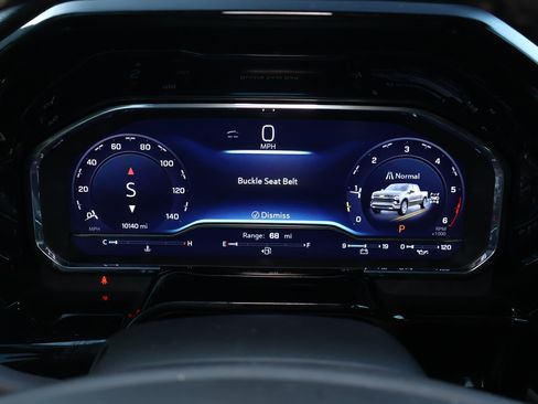 Used 2025 Chevrolet Silverado 1500 LTZ image 18