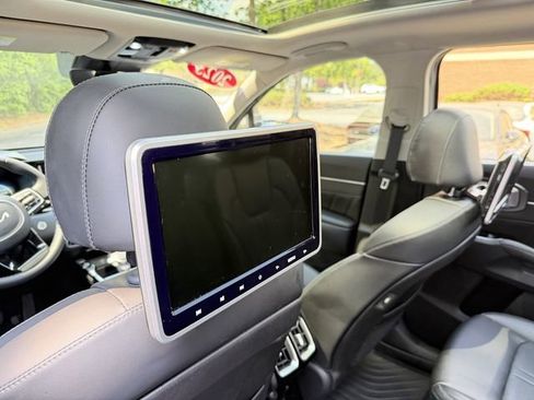 Certified 2023 Kia Sorento SX FWD image 30