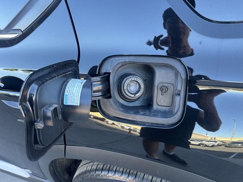 Used 2023 Honda Pilot Touring image 30