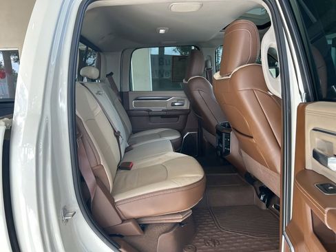 Used 2023 RAM 3500 Laramie image 33