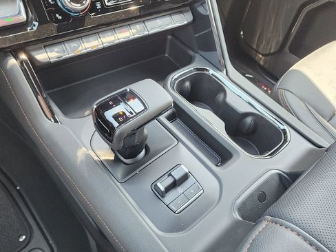 New 2026 GMC Sierra 1500 AT4 w/ AT4 Premium Package AWD/4WD image 30