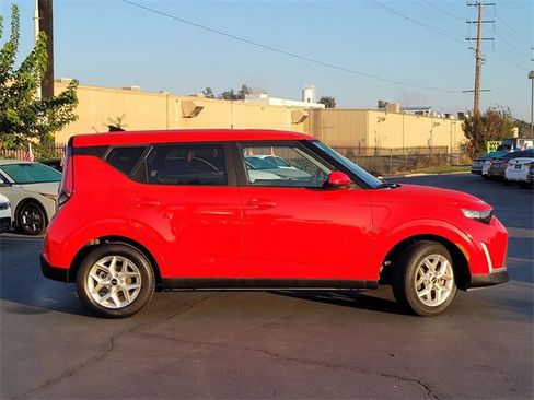 Certified 2023 Kia Soul LX w/ Option Group 015 image 5