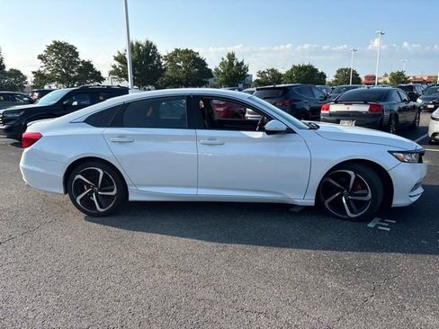 Used 2019 Honda Accord LX image 9