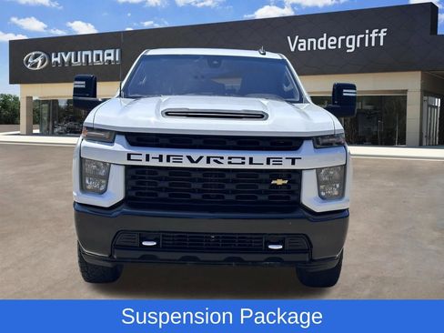 Used 2022 Chevrolet Silverado 2500 Custom w/ Custom Value Package AWD/4WD image 5