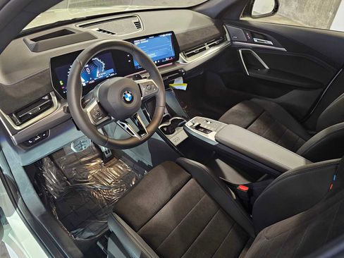 New 2026 BMW X2 xDrive28i w/ Technology Package image 2