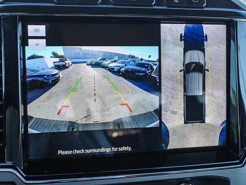 Used 2022 Ford F350 Lariat w/ Black Appearance Package image 25