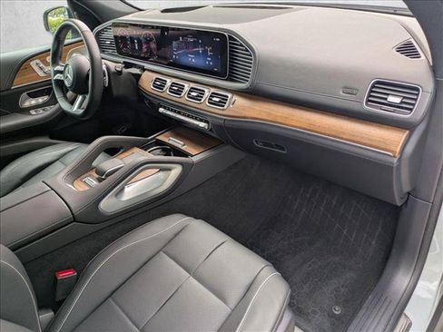 Certified 2024 Mercedes-Benz GLS 580 4MATIC image 25