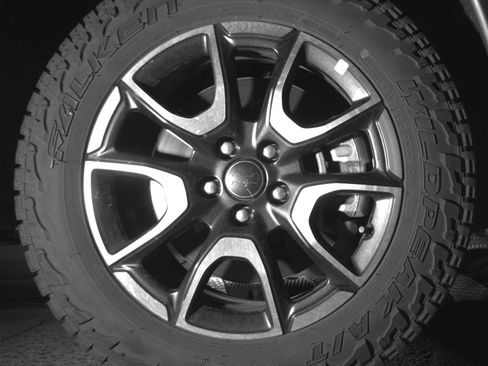 Used 2025 Jeep Compass Trailhawk image 13