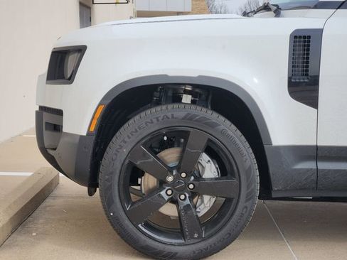 New 2026 Land Rover Defender 130 S image 5