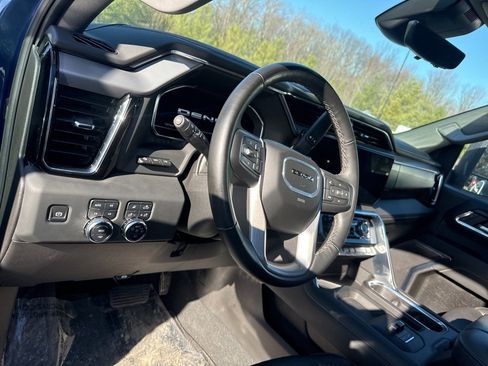 Used 2024 GMC Sierra 2500 Denali w/ Technology Package image 18