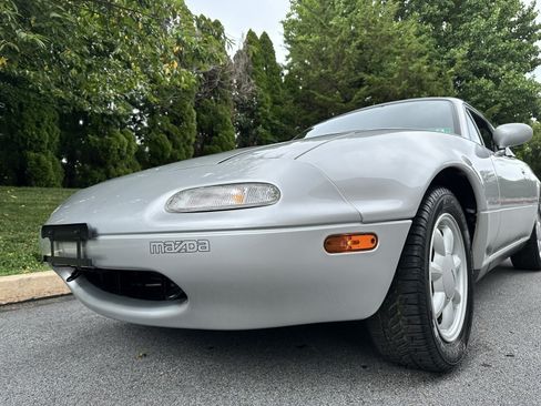 Used 1990 MAZDA MX-5 Miata RWD image 66