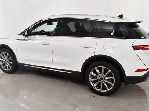 Used 2022 Lincoln Corsair AWD w/ Premium Package image 15