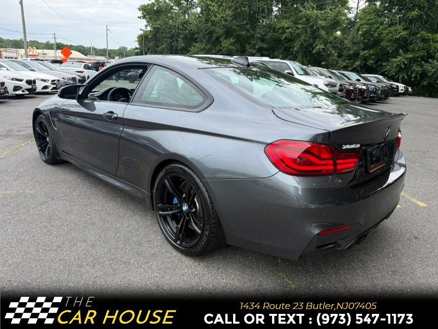 Used 2018 BMW M4 Coupe RWD image 3