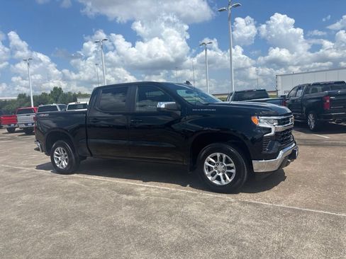 Used 2023 Chevrolet Silverado 1500 LT AWD/4WD image 7