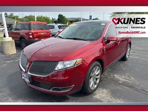 Used 2014 Lincoln MKT FWD image 13
