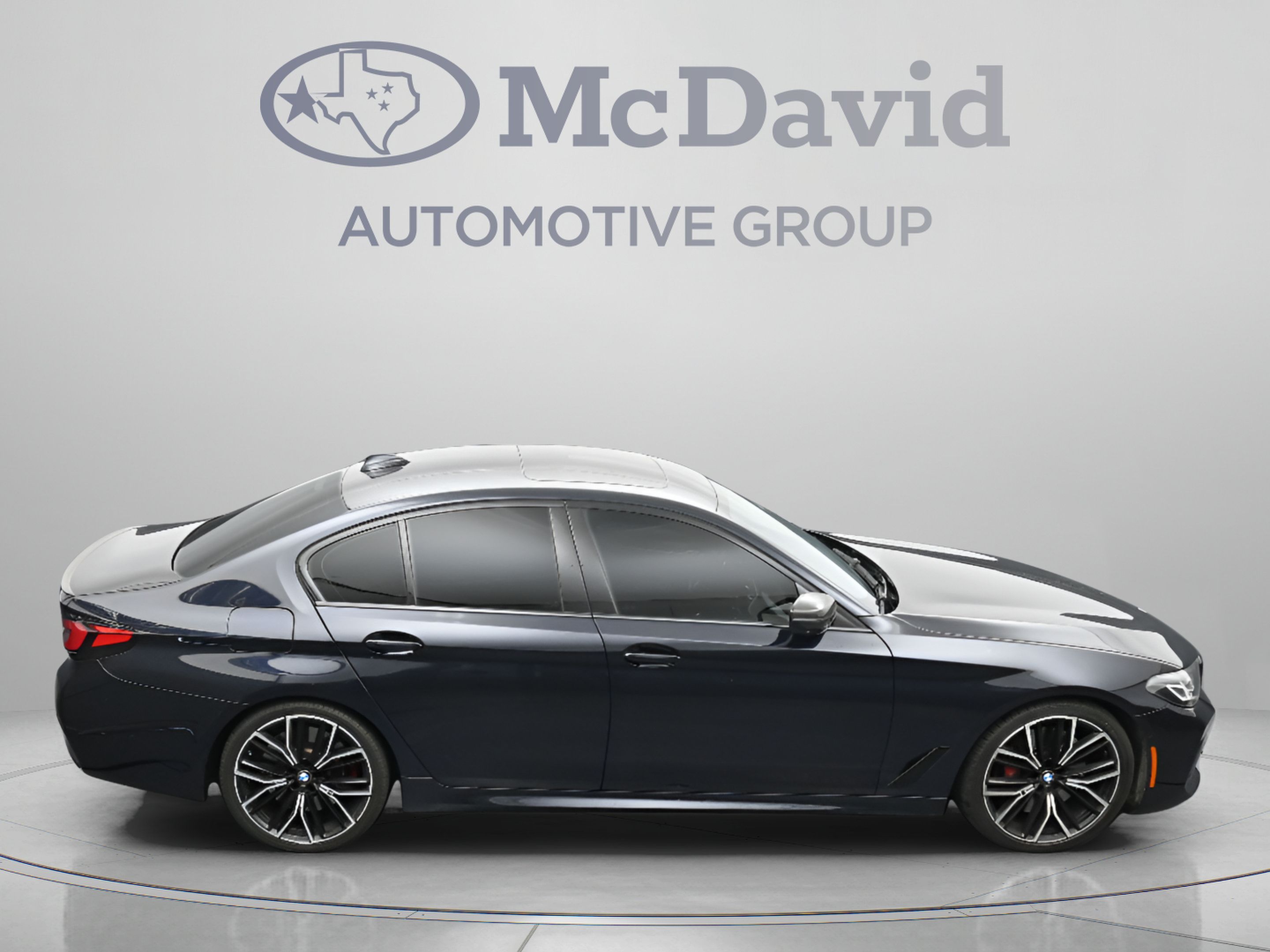 Used 2022 BMW M550i xDrive w/ Dynamic Handling Package AWD/4WD image 40
