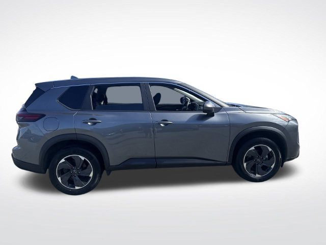 Used 2024 Nissan Rogue SV FWD image 9