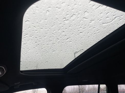 New 2025 Jeep Grand Cherokee Altitude image 14