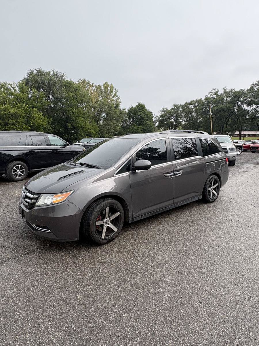 Used 2015 Honda Odyssey EX-L image 2