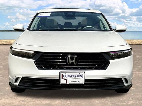 Used 2023 Honda Accord EX image 2